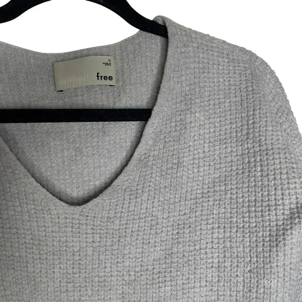 Aritzia Wilfred Free Wolter Wool Grey V-Neck Long Sleeve Knit sweater Size Small - Picture 8 of 10